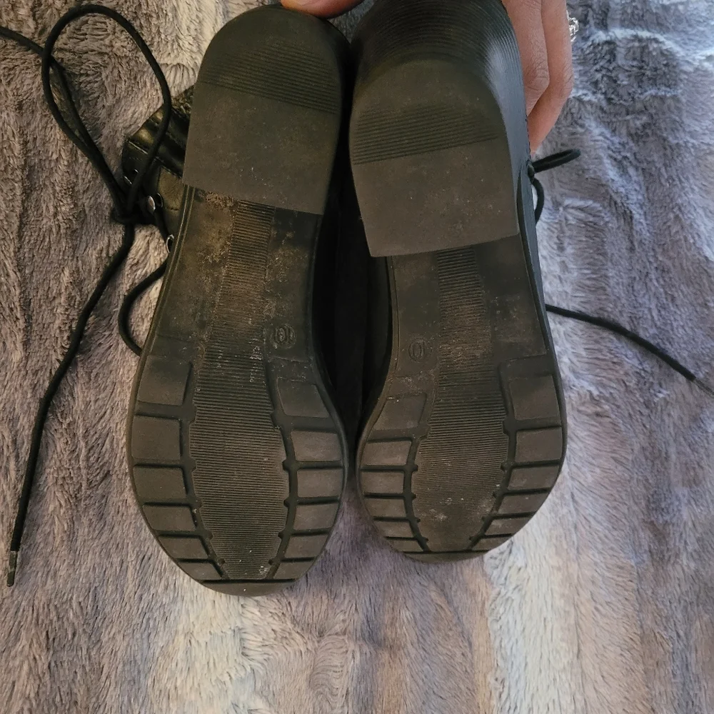 MIA Boots size 10